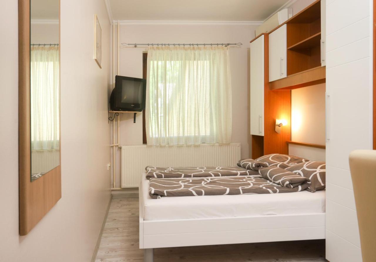 Guesthouse Villa Elizabet Палич Екстериор снимка