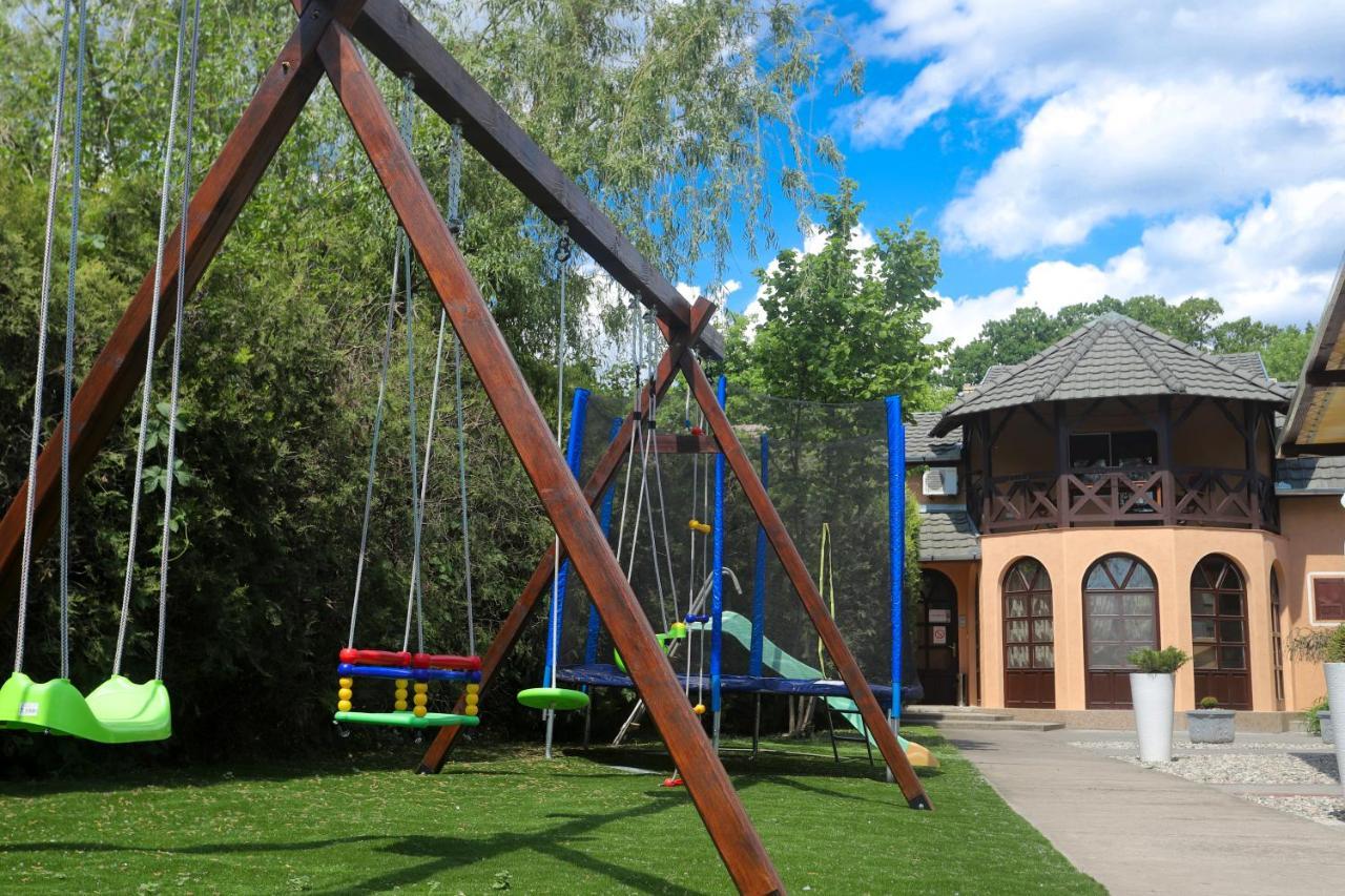 Guesthouse Villa Elizabet Палич Екстериор снимка